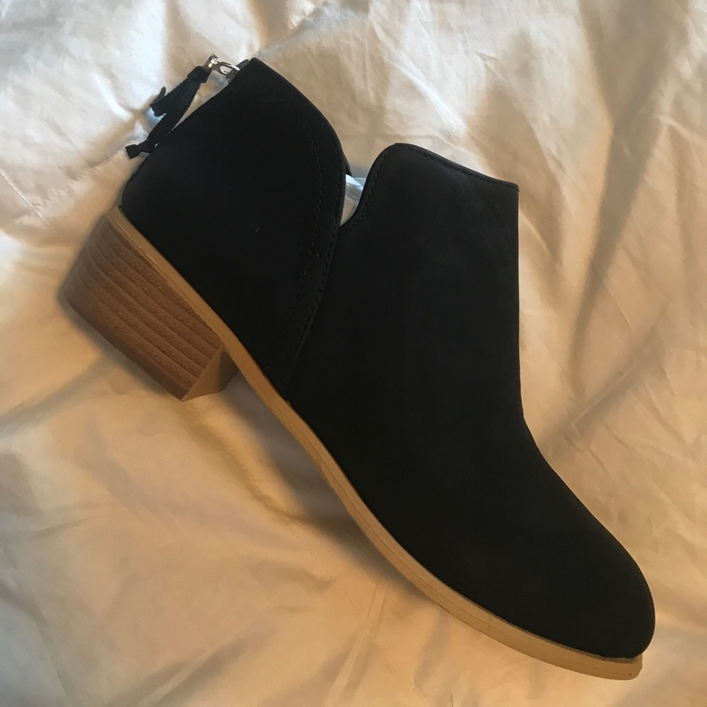 black booties🖤💋